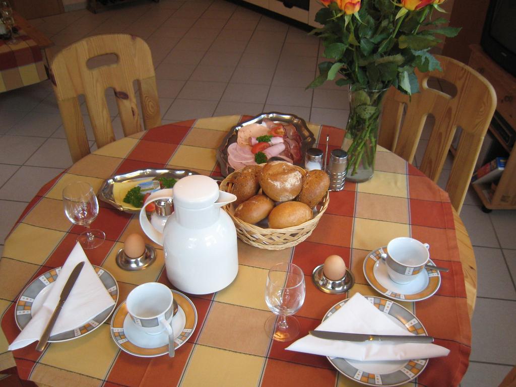 Sch Ne Wohnung In Der Moselregion Kinheim Esterno foto